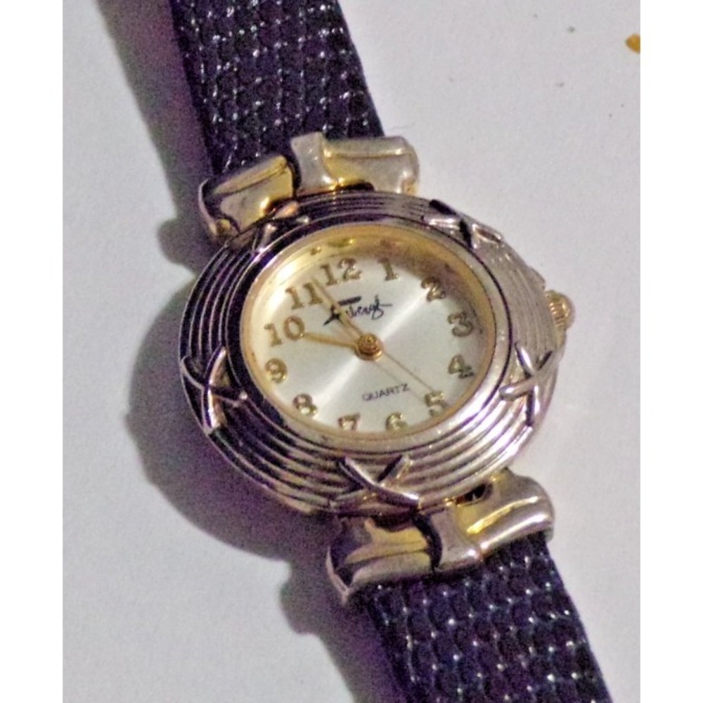 Vintage Faberge Gold & Silver Ton Quartz Green Croc 7" Band 1" Rd Face LXF781
